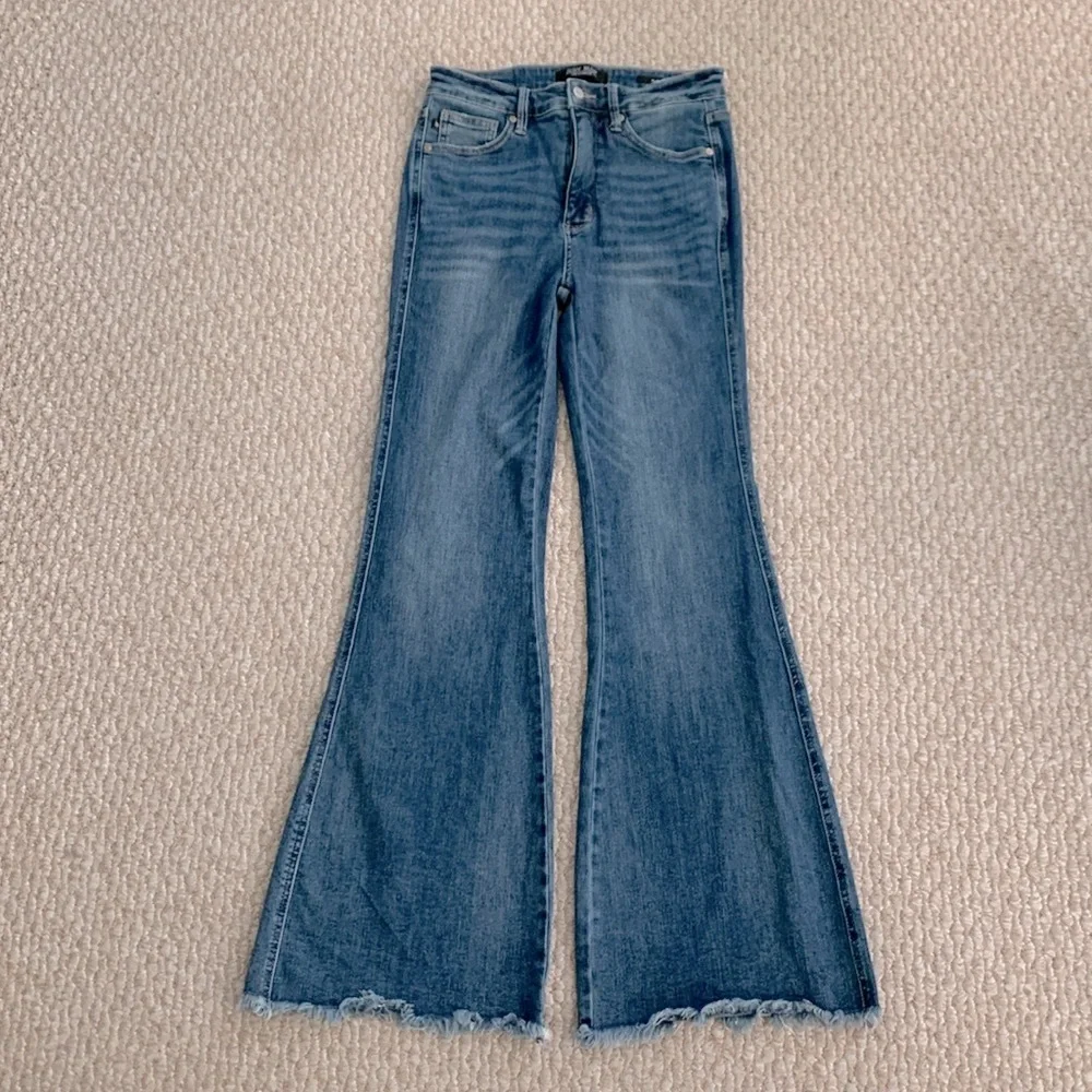 Judy Blue Miley High Waist Wide Flare - Picture 4 of 16